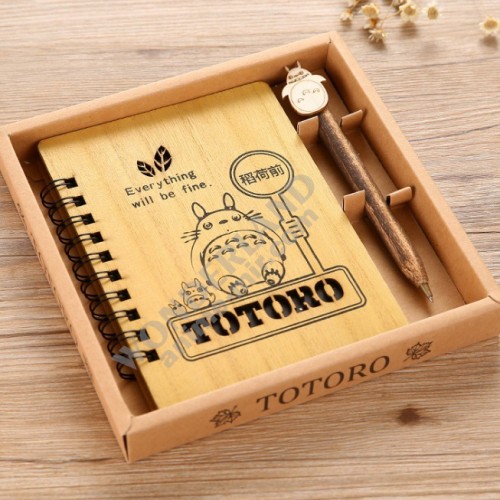 Аниме блокнот Мой сосед Тоторо в деревянной обложке ретро (в комплекте ручка с объемной фигуркой) / My Neighbor Totoro